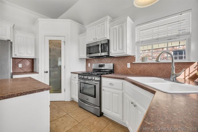 14929 Courtney Lane, Glenpool, OK 74033