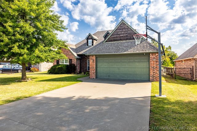 14929 Courtney Lane, Glenpool, OK 74033