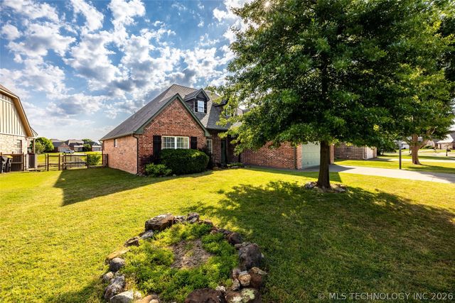 14929 Courtney Lane, Glenpool, OK 74033