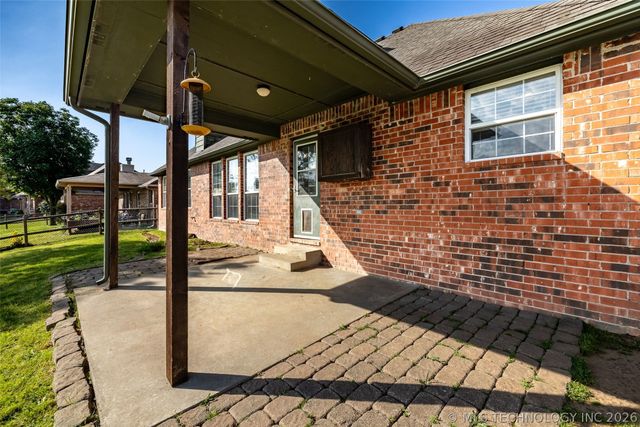14929 Courtney Lane, Glenpool, OK 74033