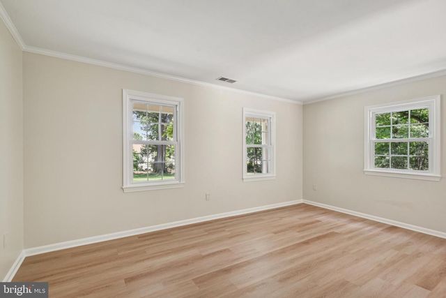 12761 ROCKWOOD LN, Woodbridge, VA 22192