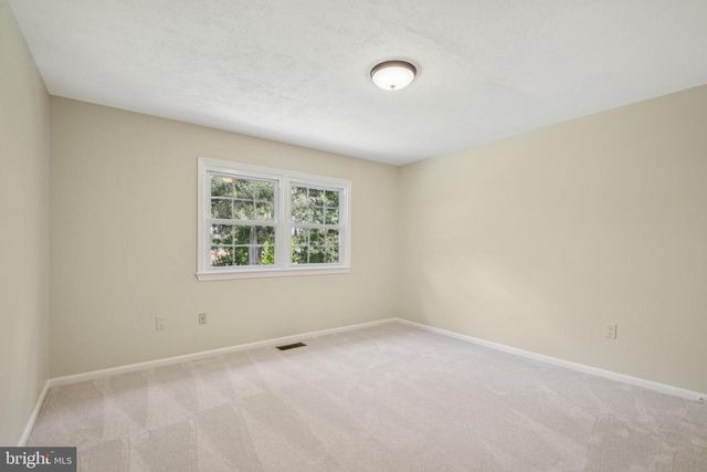 12761 ROCKWOOD LN, Woodbridge, VA 22192