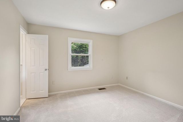 12761 ROCKWOOD LN, Woodbridge, VA 22192