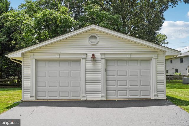 12761 ROCKWOOD LN, Woodbridge, VA 22192
