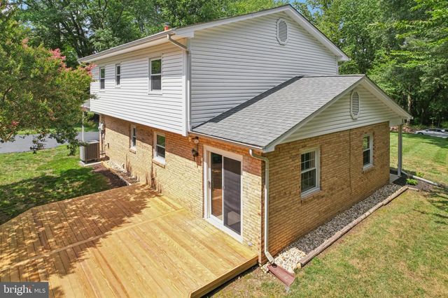 12761 ROCKWOOD LN, Woodbridge, VA 22192