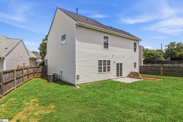 8 Carilon Court, Simpsonville, SC 29681