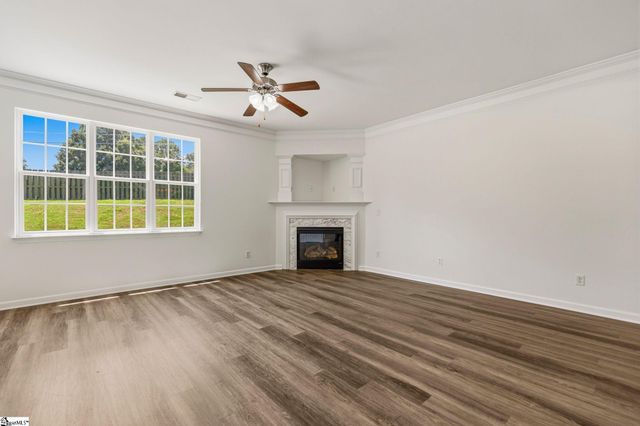8 Carilon Court, Simpsonville, SC 29681