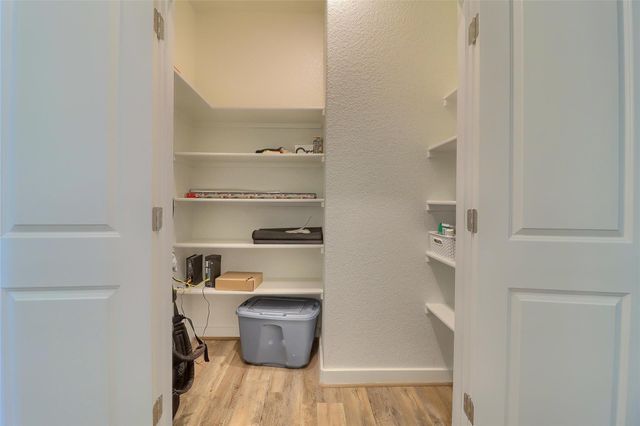 11609 American Mustang LOOP, Manor, TX 78653