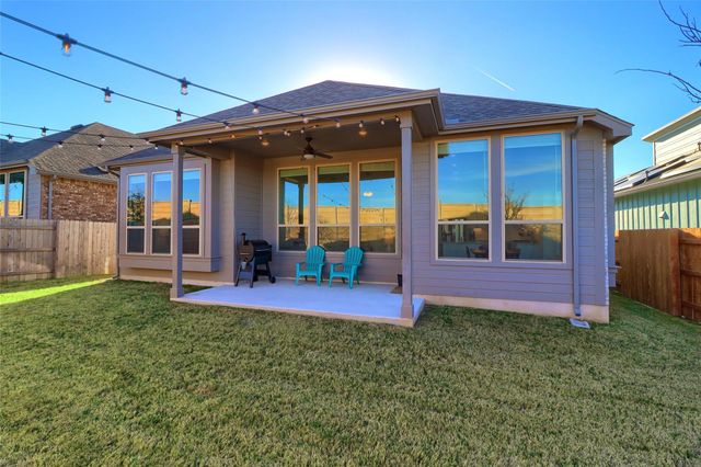 11609 American Mustang LOOP, Manor, TX 78653