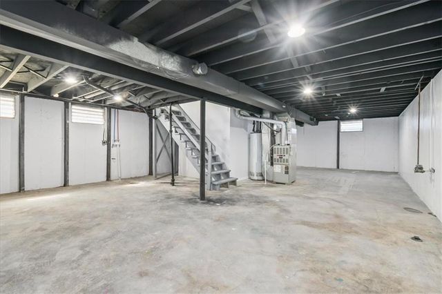18505 E 5th Street N, Independence, MO 64056