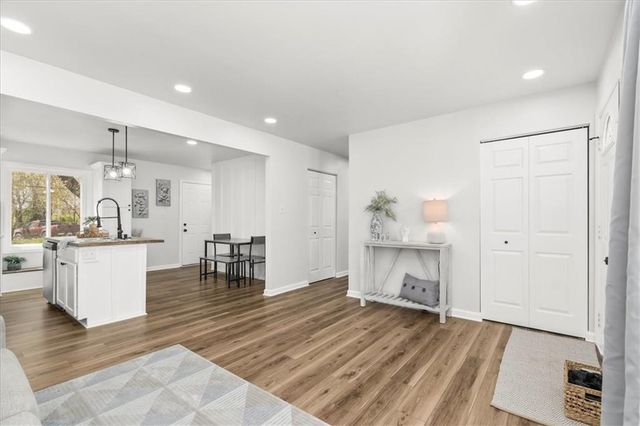 18505 E 5th Street N, Independence, MO 64056