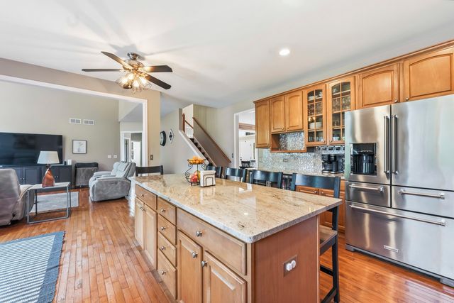 531 Brookside Avenue, Algonquin, IL 60102