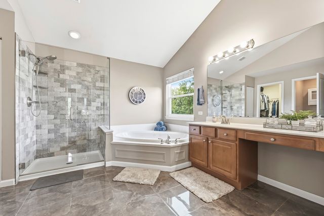 531 Brookside Avenue, Algonquin, IL 60102