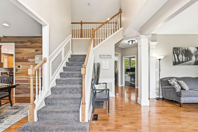 531 Brookside Avenue, Algonquin, IL 60102
