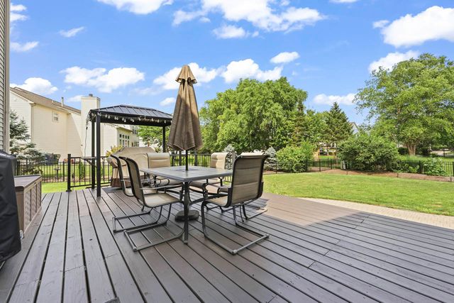 531 Brookside Avenue, Algonquin, IL 60102