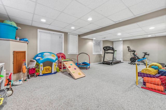 531 Brookside Avenue, Algonquin, IL 60102