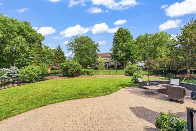 531 Brookside Avenue, Algonquin, IL 60102