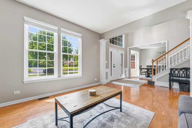 531 Brookside Avenue, Algonquin, IL 60102