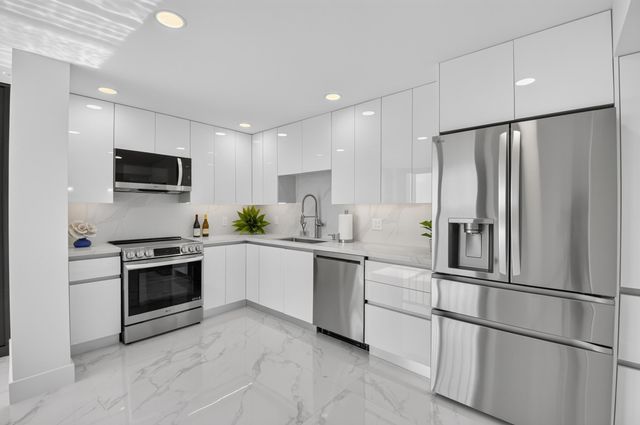 7835 Lakeside Boulevard 972, Boca Raton, FL 33434