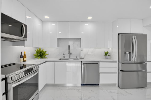 7835 Lakeside Boulevard 972, Boca Raton, FL 33434