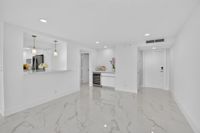 7835 Lakeside Boulevard 972, Boca Raton, FL 33434
