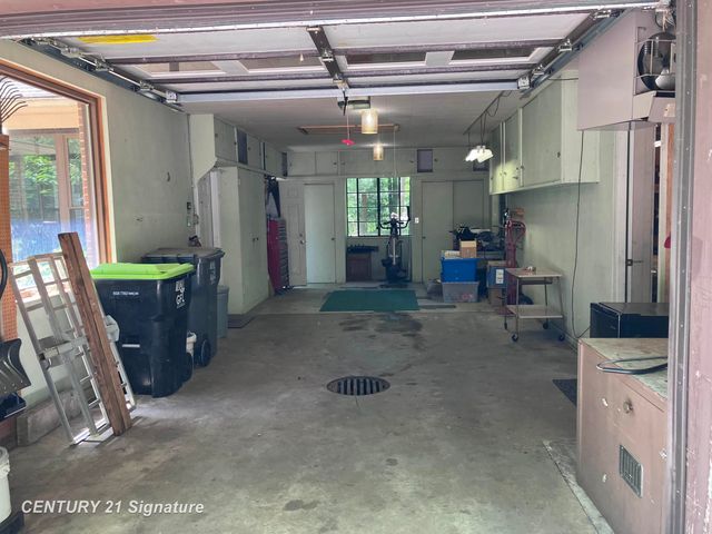 1820 Lawrence Drive, Midland, MI 48640