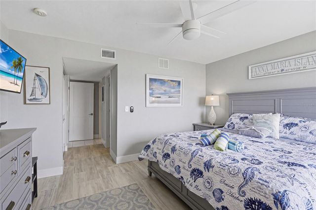 1801 GULF DRIVE N 142, Bradenton Beach, FL 34217