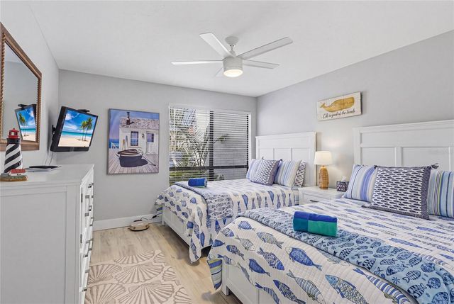 1801 GULF DRIVE N 142, Bradenton Beach, FL 34217