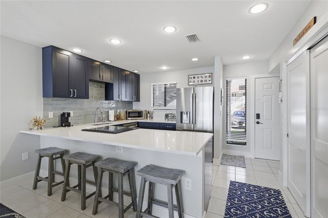 1801 GULF DRIVE N 142, Bradenton Beach, FL 34217