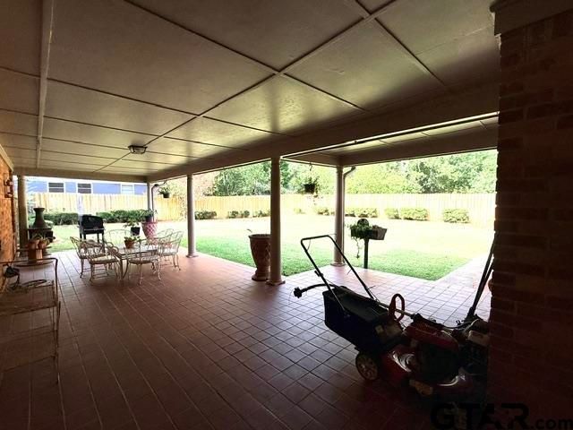 926 Circle Dr., Jacksonville, TX 75766