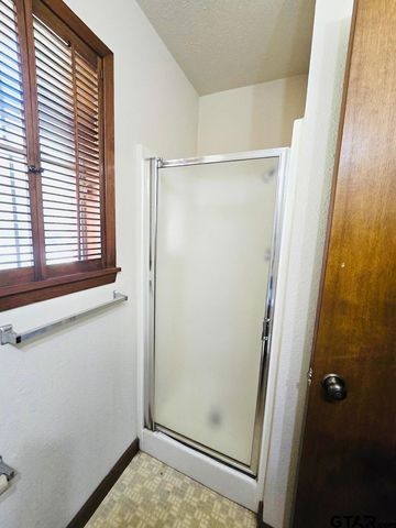 926 Circle Dr., Jacksonville, TX 75766
