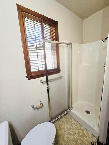 926 Circle Dr., Jacksonville, TX 75766