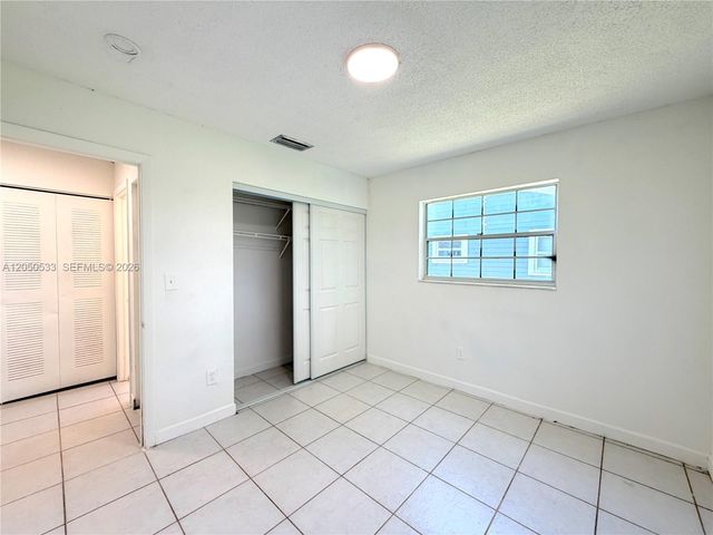 9850 W Heather Ln, Miramar, FL 33025