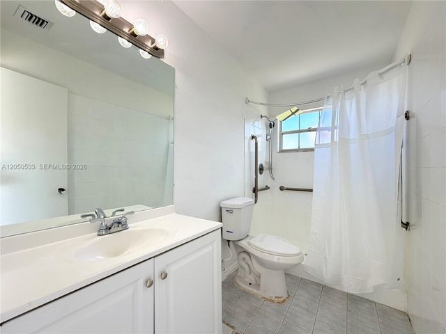 9850 W Heather Ln, Miramar, FL 33025