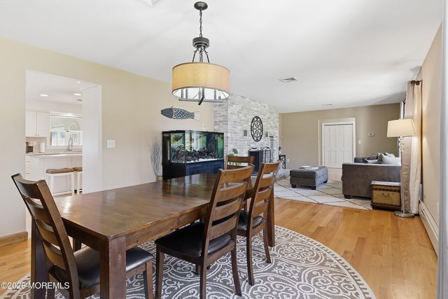 49 Farm Road, Middletown, NJ 07748