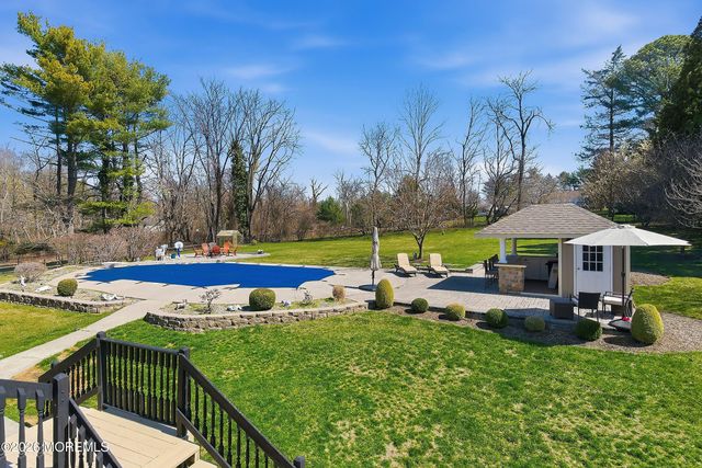 49 Farm Road, Middletown, NJ 07748