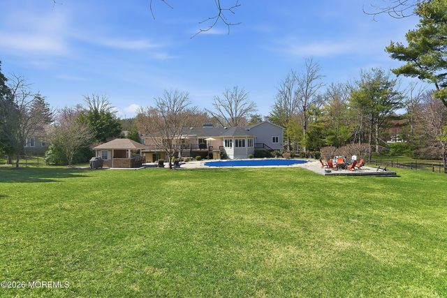 49 Farm Road, Middletown, NJ 07748