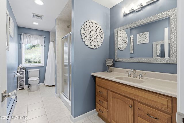 49 Farm Road, Middletown, NJ 07748