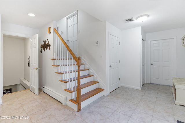 49 Farm Road, Middletown, NJ 07748