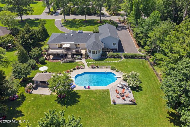 49 Farm Road, Middletown, NJ 07748