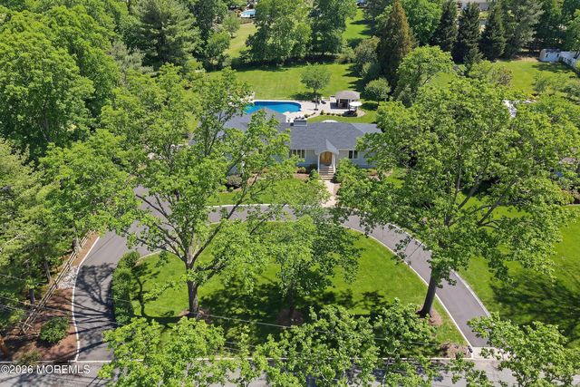 49 Farm Road, Middletown, NJ 07748
