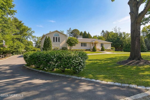 49 Farm Road, Middletown, NJ 07748