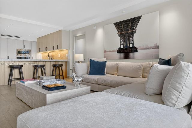 1 Grove Isle Dr A303, Miami, FL 33133