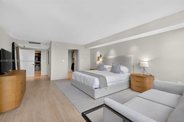 1 Grove Isle Dr A303, Miami, FL 33133