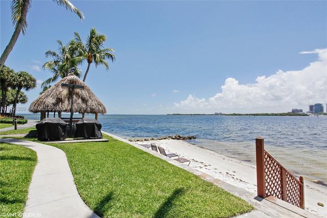 1 Grove Isle Dr A303, Miami, FL 33133