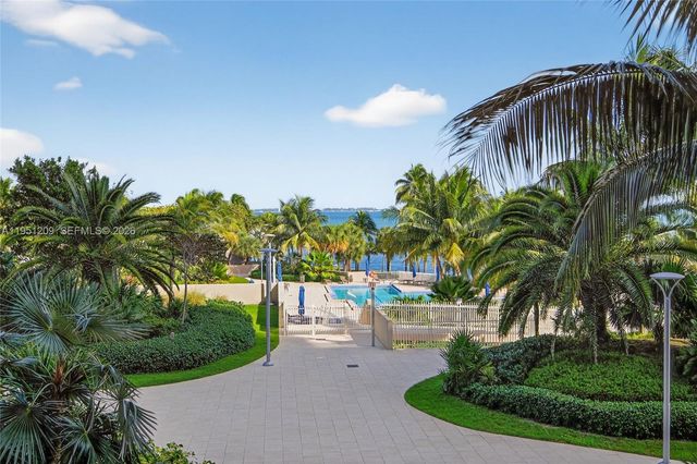 1 Grove Isle Dr A303, Miami, FL 33133