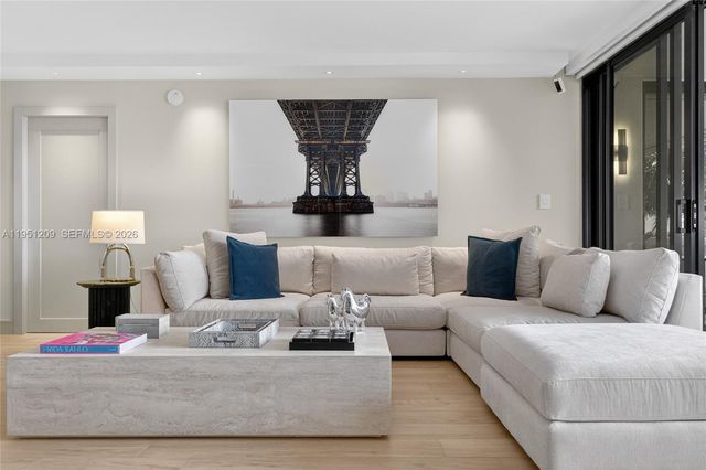 1 Grove Isle Dr A303, Miami, FL 33133