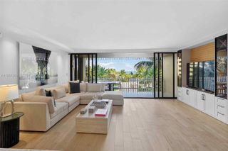 1 Grove Isle Dr A303, Miami, FL 33133