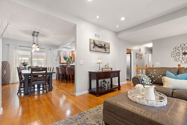 44 Pitman Drive, Reading, MA 01867