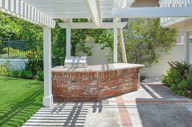 11 Pinewood Drive, Coto De Caza, CA 92679